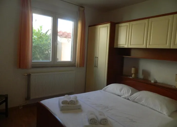 House With A Parking Space - 13883 Ferienhaus