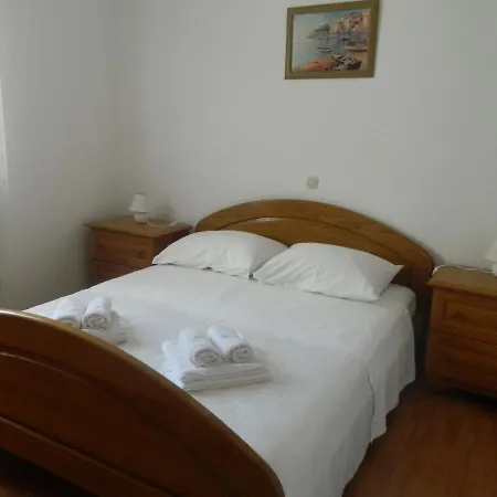 Сasa de vacaciones House With A Parking Space - 13883 Zadar