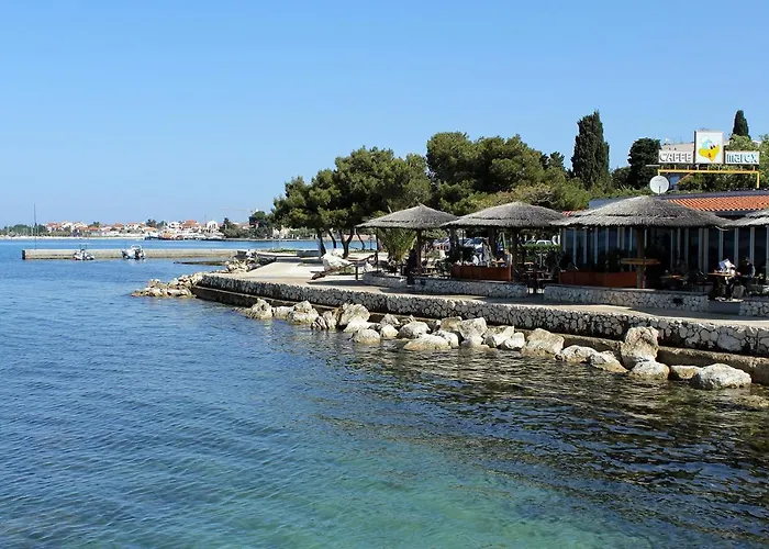 Дом отдыха House With A Parking Space - 13883 Задар