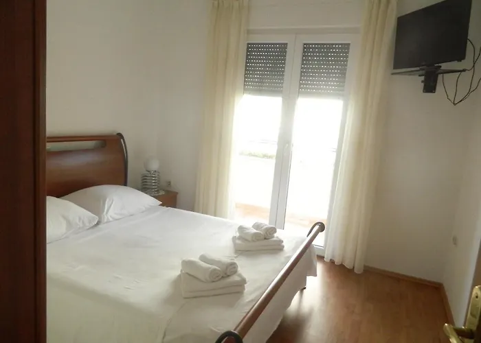 House With A Parking Space - 13883 Задар